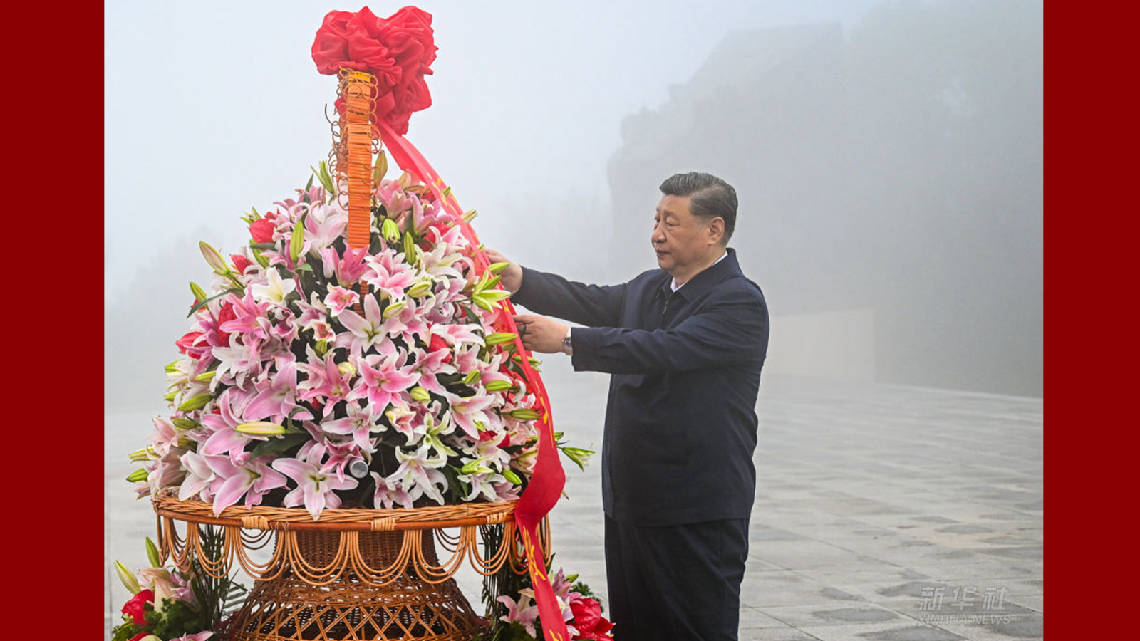 习近平在山西阳泉市向抗战烈士敬献花篮并参观百团大战纪念馆